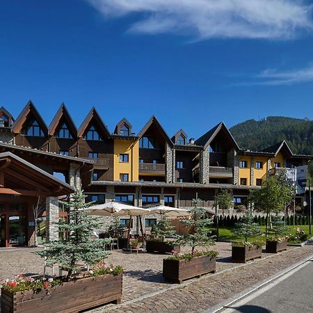 Blu Hotel Acquaseria Ponte Di Legno Eksteriør billede